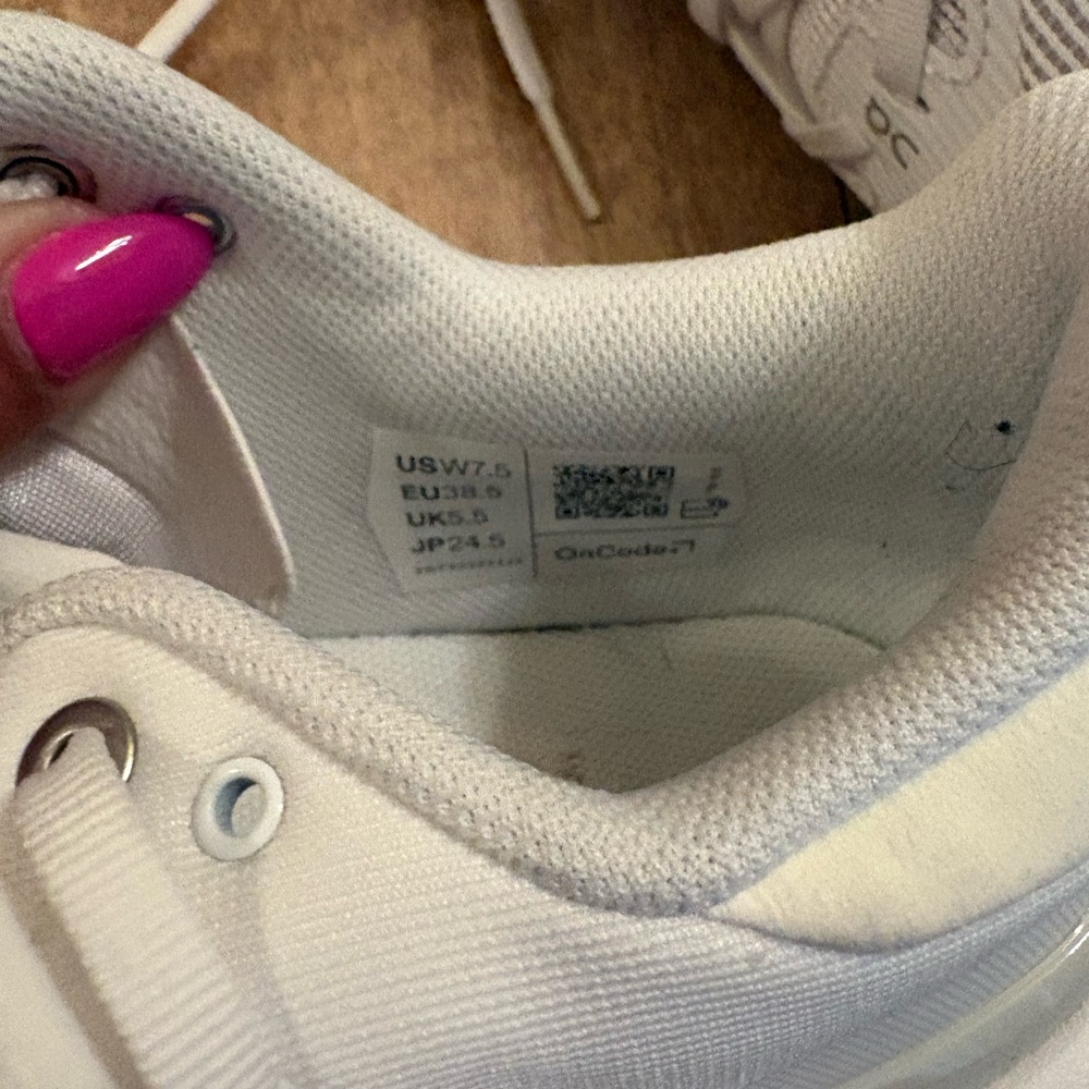 On Women's White Athletic Shoes - Picture 4 of 5